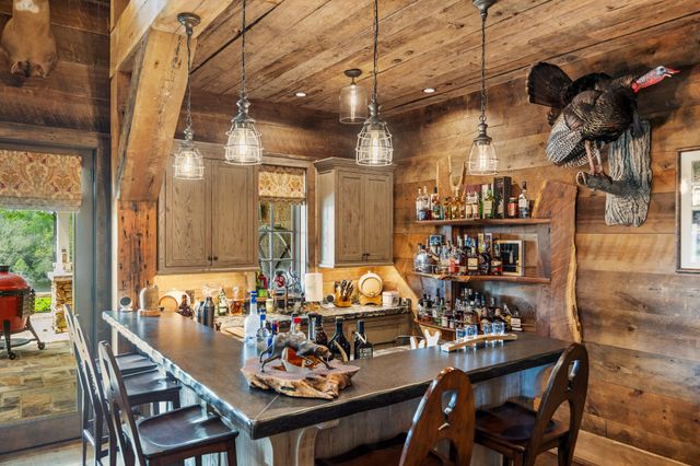 605 Red Oak Rd, Petersburg, TN 37144