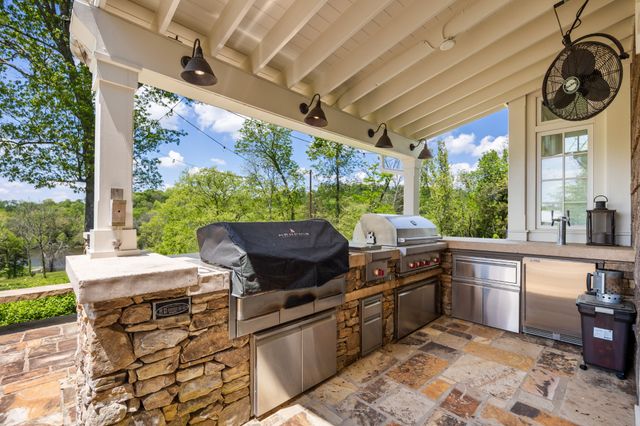 605 Red Oak Rd, Petersburg, TN 37144