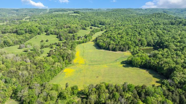 605 Red Oak Rd, Petersburg, TN 37144