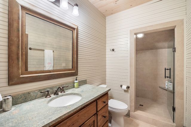 605 Red Oak Rd, Petersburg, TN 37144