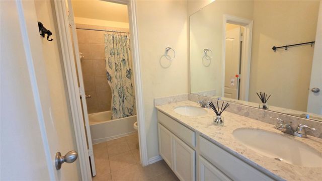 20242 Fossil Valley Lane, Cypress, TX 77433