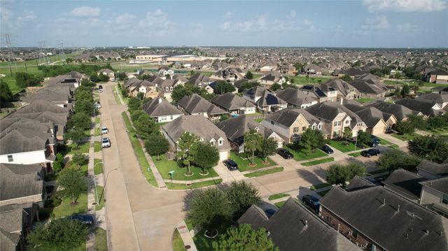 20242 Fossil Valley Lane, Cypress, TX 77433