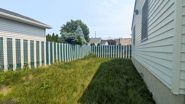 245 Union St, Lodi Boro, NJ 07644