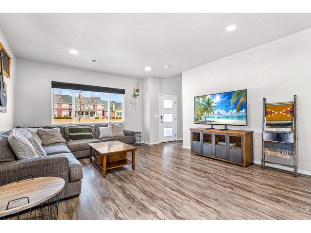 6609 4th Street Rd 1, Greeley, CO 80634