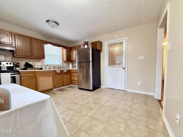 683 Dowfield Drive, Fayetteville, NC 28311