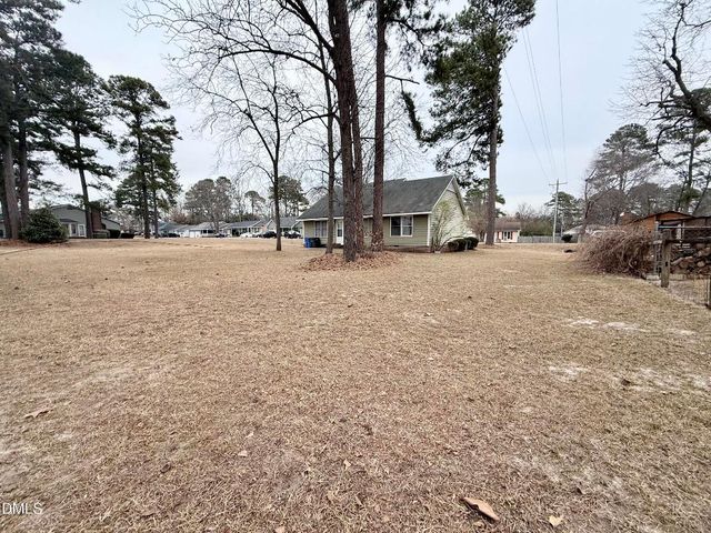 683 Dowfield Drive, Fayetteville, NC 28311