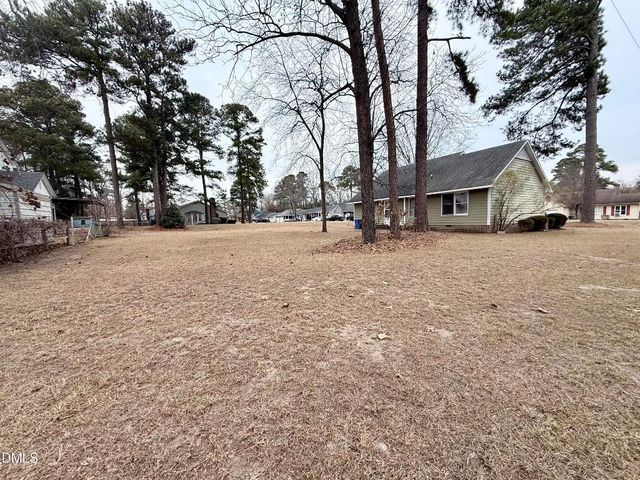 683 Dowfield Drive, Fayetteville, NC 28311