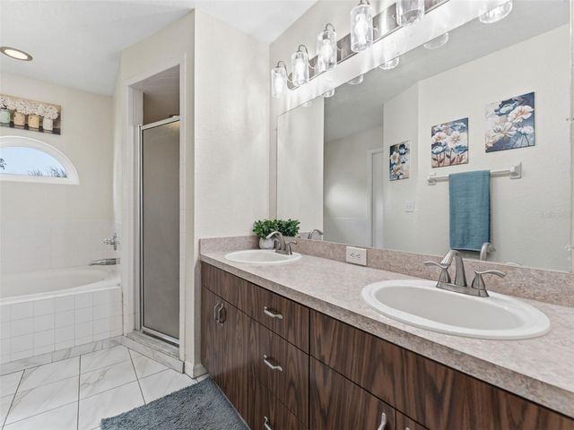 2273 GARDEN CHASE DRIVE, Lakeland, FL 33812