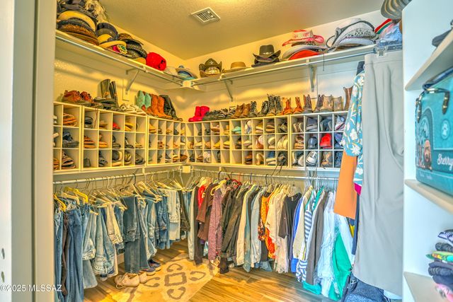 2303 E Desert Pueblo Pass, Green Valley, AZ 85614