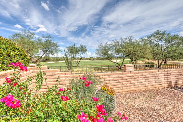 2303 E Desert Pueblo Pass, Green Valley, AZ 85614