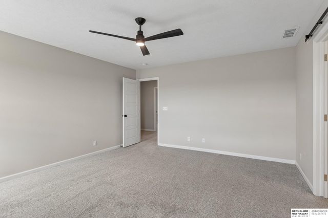 11161 Sunburst Drive, Papillion, NE 68046