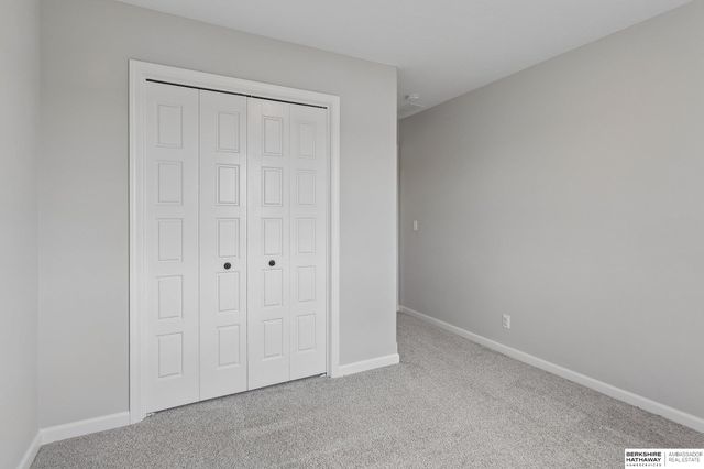 11161 Sunburst Drive, Papillion, NE 68046