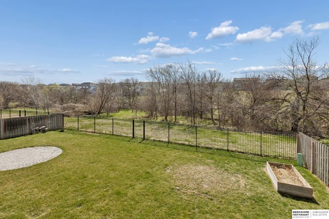11161 Sunburst Drive, Papillion, NE 68046