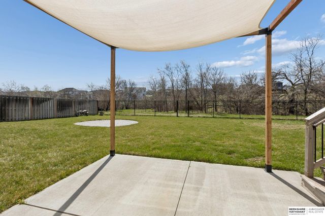 11161 Sunburst Drive, Papillion, NE 68046