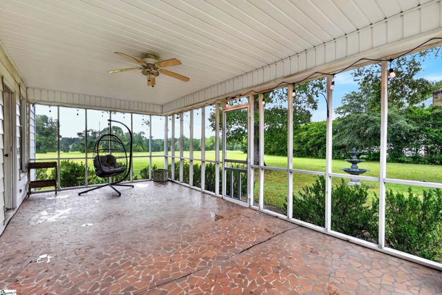 1710 Scuffletown Road, Fountain Inn, SC 29644