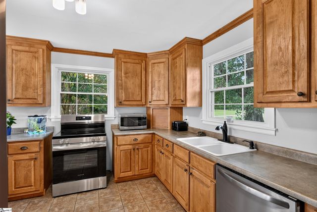 1710 Scuffletown Road, Fountain Inn, SC 29644