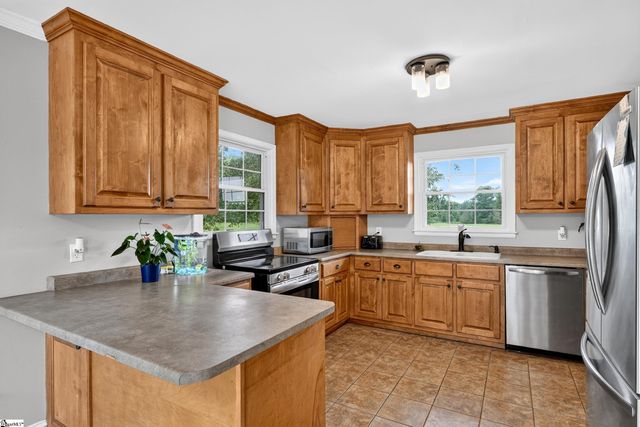 1710 Scuffletown Road, Fountain Inn, SC 29644