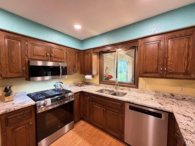410 Valley Road, Madison, WI 53714