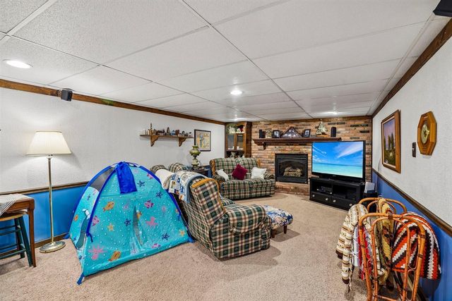 26347 Midway Street, Dearborn Heights, MI 48127