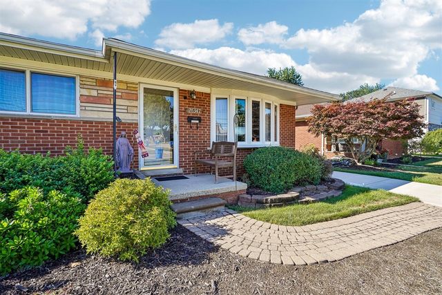 26347 Midway Street, Dearborn Heights, MI 48127