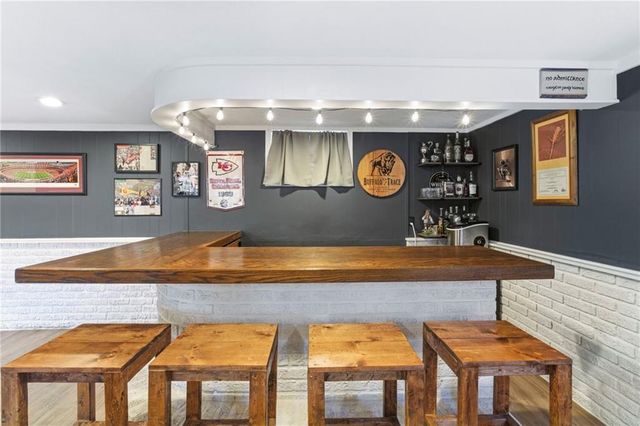 9237 Hemlock Street, Overland Park, KS 66212