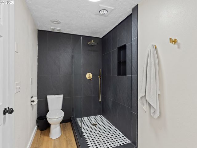 20149 Ne OREGON St, Fairview, OR 97024