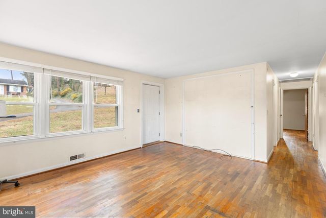 18318 FOX MOUNTAIN LN, Culpeper, VA 22701