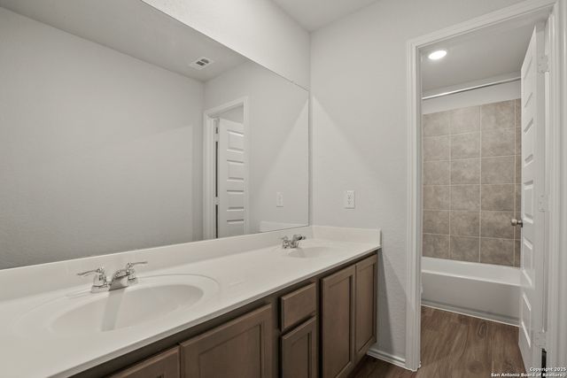3930 Somerset Shade, San Antonio, TX 78211