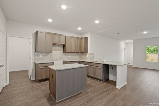 3930 Somerset Shade, San Antonio, TX 78211