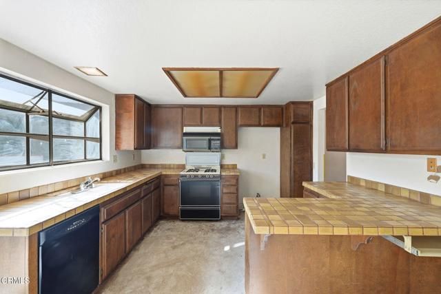 295 E Blue Mountain Way, Claremont, CA 91711