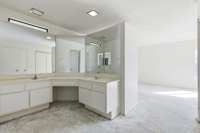 295 E Blue Mountain Way, Claremont, CA 91711