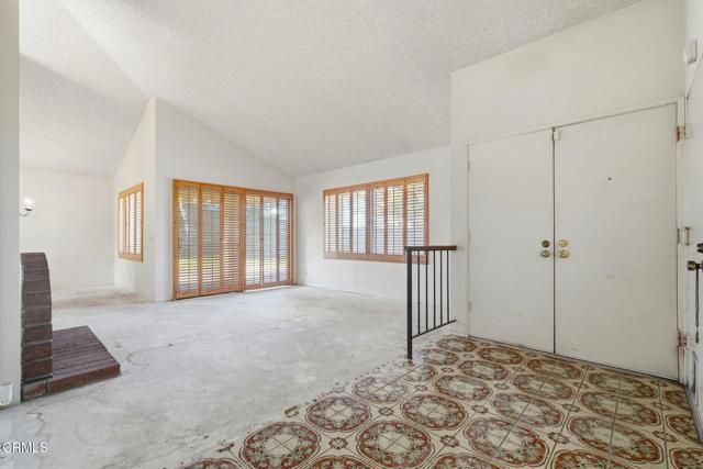 295 E Blue Mountain Way, Claremont, CA 91711