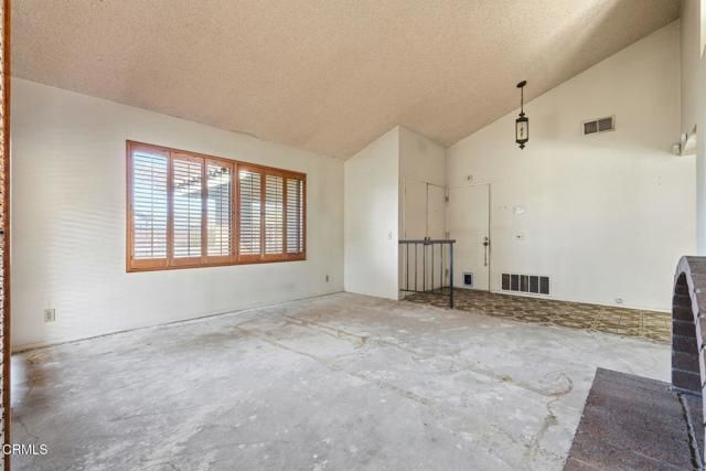 295 E Blue Mountain Way, Claremont, CA 91711