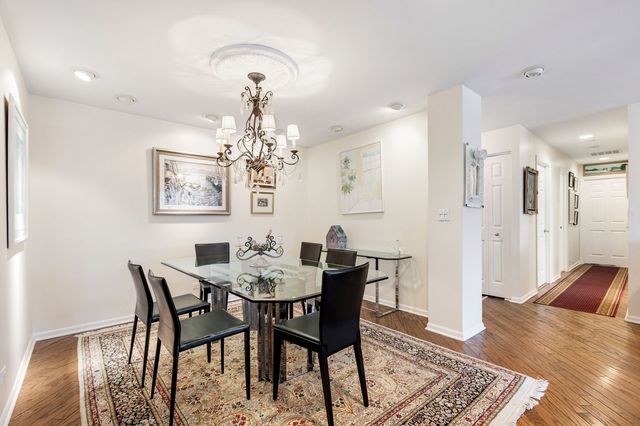 1220 Rudolph Road 3H, Northbrook, IL 60062