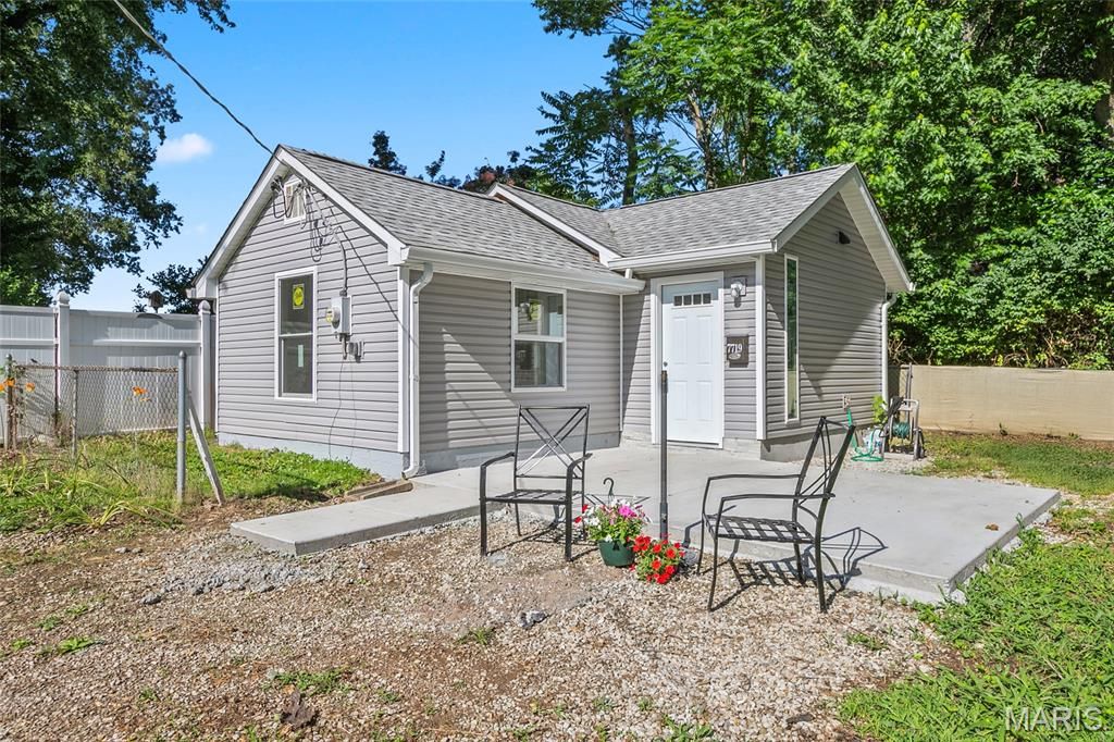 7719 Elton Street, Affton, MO 63123