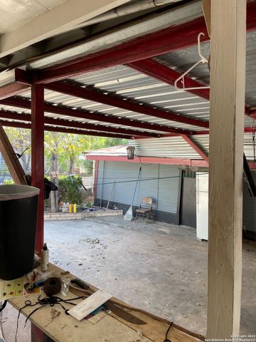 1002 Menchaca, San Antonio, TX 78207