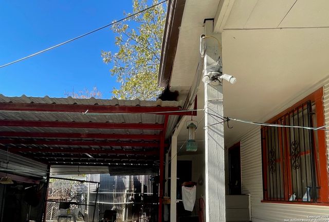 1002 Menchaca, San Antonio, TX 78207