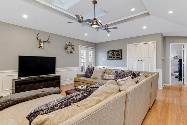 102 County Road 424A, Lorena, TX 76655