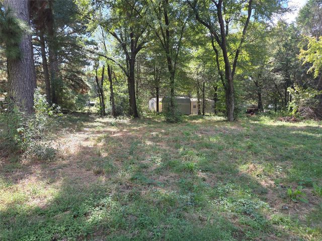 180 Cedar Drive, Streetman, TX 75859