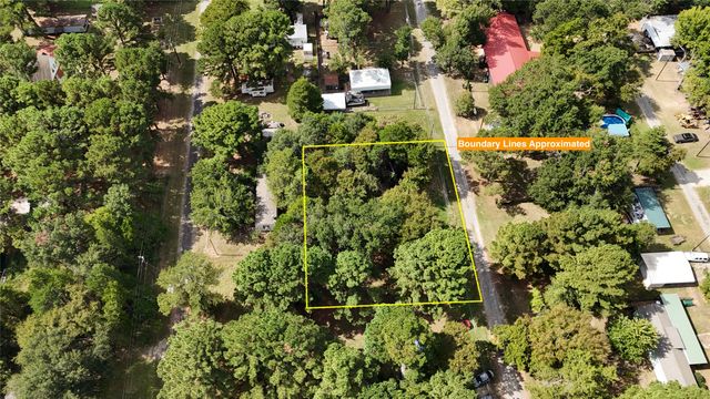 180 Cedar Drive, Streetman, TX 75859