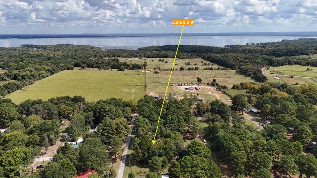 180 Cedar Drive, Streetman, TX 75859