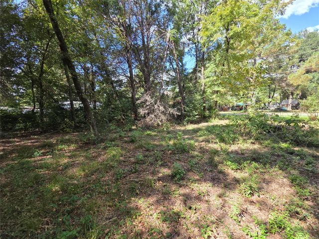 180 Cedar Drive, Streetman, TX 75859