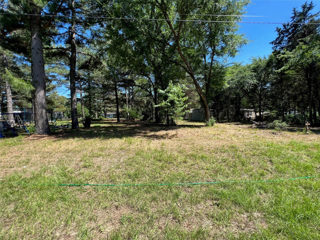 180 Cedar Drive, Streetman, TX 75859