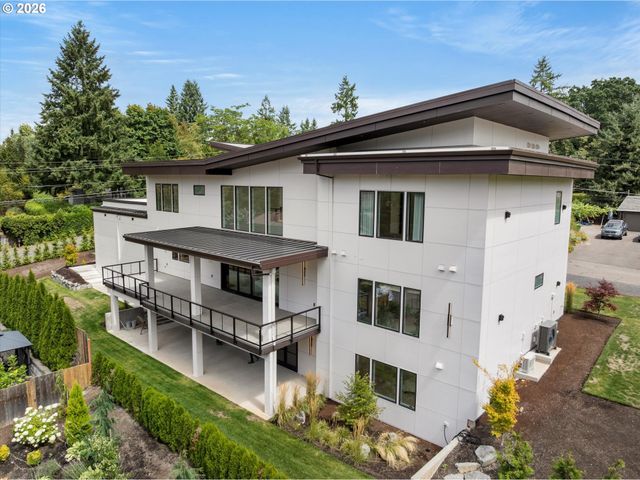 13041 THOMA Rd, Lake Oswego, OR 97034