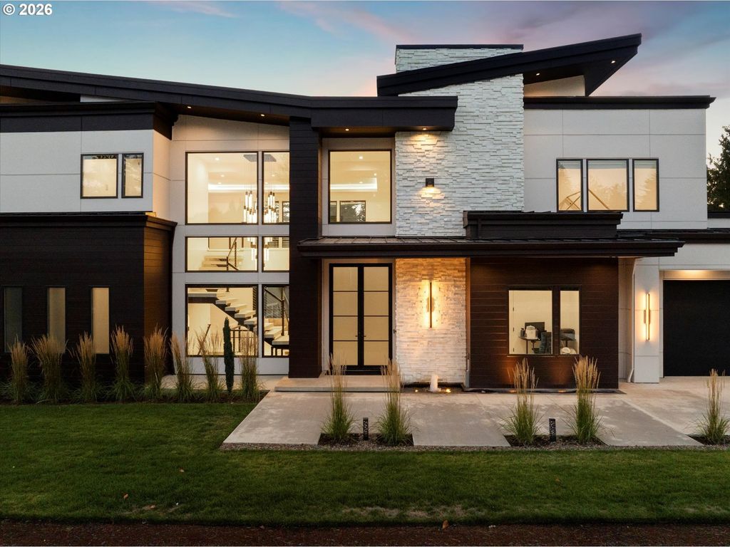 13041 THOMA Rd, Lake Oswego, OR 97034