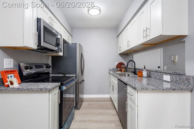 11845 Ina Drive, Sterling Heights, MI 48312