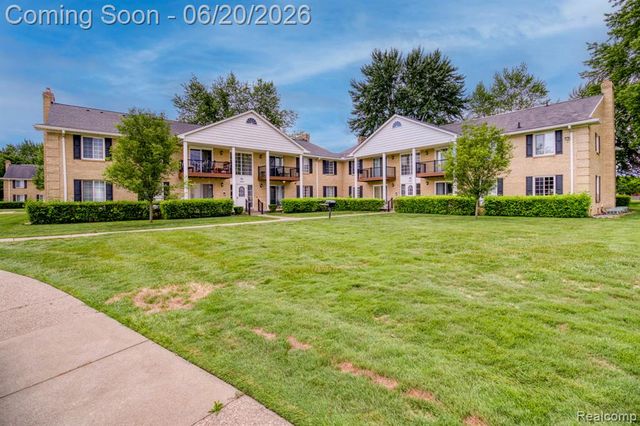 11845 Ina Drive, Sterling Heights, MI 48312