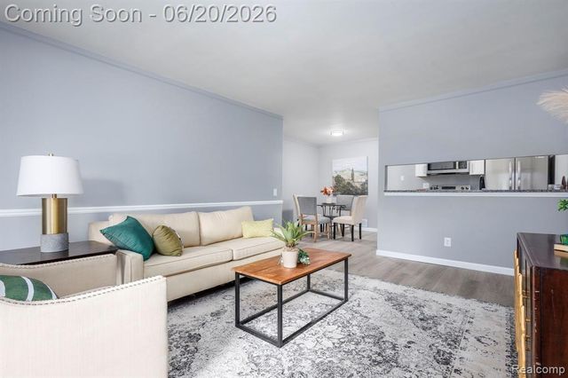 11845 Ina Drive, Sterling Heights, MI 48312