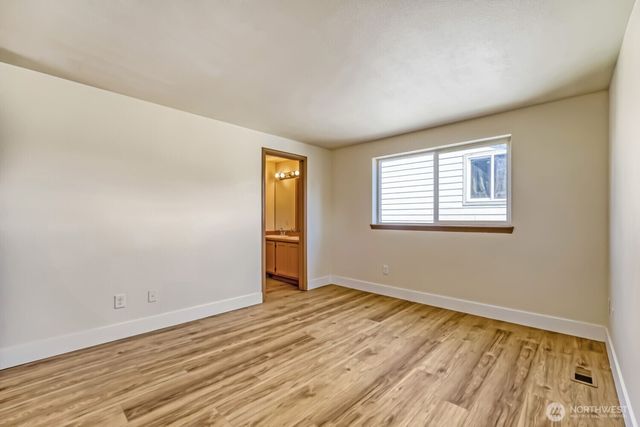 23419 23rd Avenue S, Des Moines, WA 98198