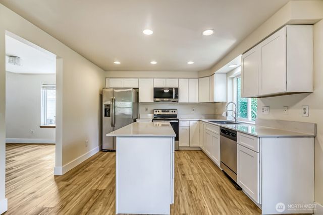 23419 23rd Avenue S, Des Moines, WA 98198
